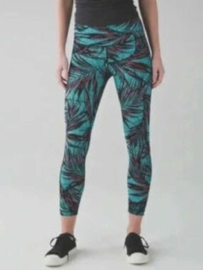 lululemon athletica Teal & Black Leaf-Print High-Rise Leggings